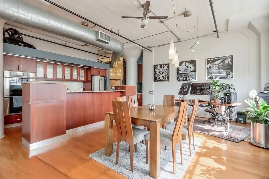 Building Photo - 426 Marietta St NW