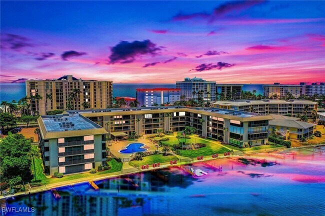 Building Photo - 3200 Gulf Shore Blvd N