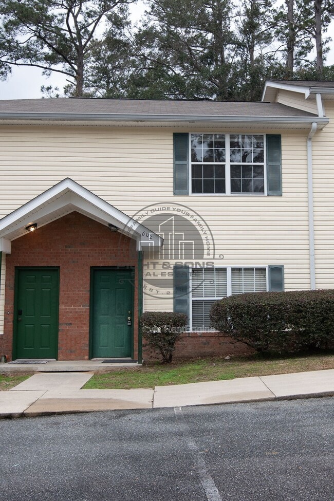 Building Photo - 2403 Hartsfield Rd