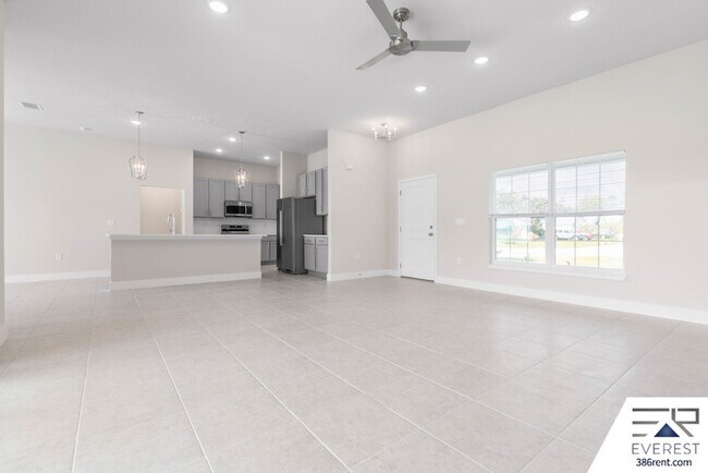 Building Photo - 34 Burnell Dr