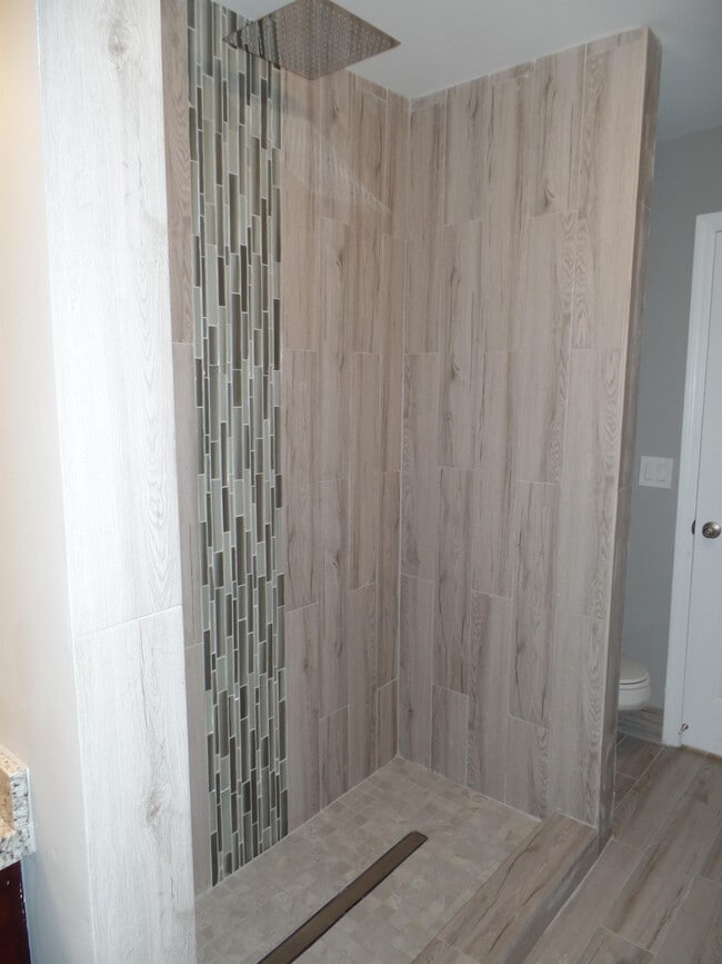 Building Photo - 1239 SW 46th Ave