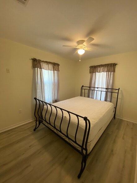 Building Photo - 4309 St Andrews Ct