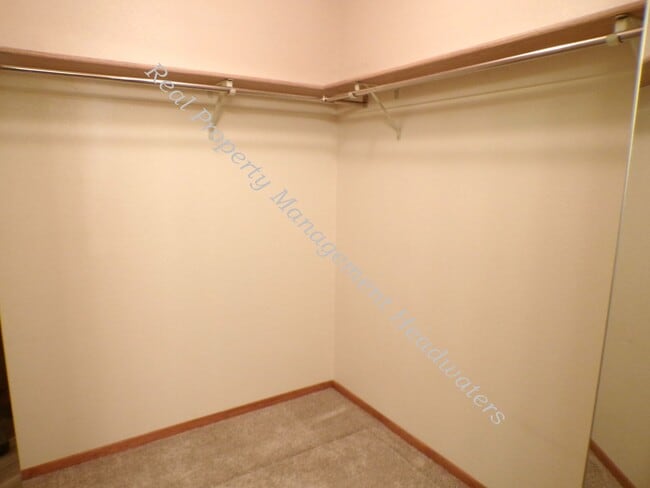 Building Photo - 2 Bed 2 Bath Condo For Rent