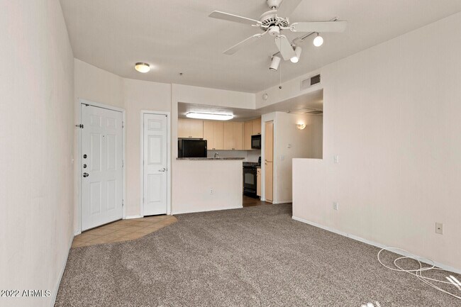 Building Photo - 18416 N Cave Creek Rd
