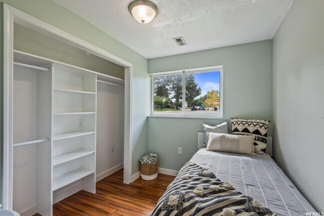 Building Photo - 500 W 1640 S