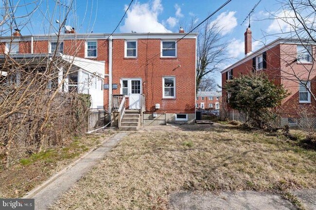 Building Photo - 1773 Joan Ave