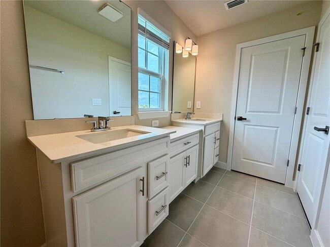 Building Photo - 12378 Amber Crk Cir