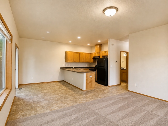 Building Photo - 4825 Northeast 124th Ct.