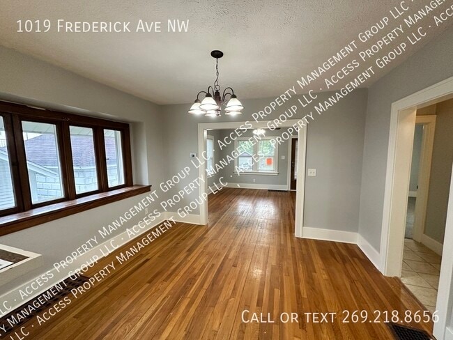 Building Photo - 1019 Frederick Ave NW