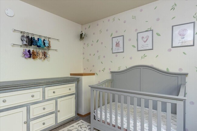 Building Photo - 310 Tipperary Ct