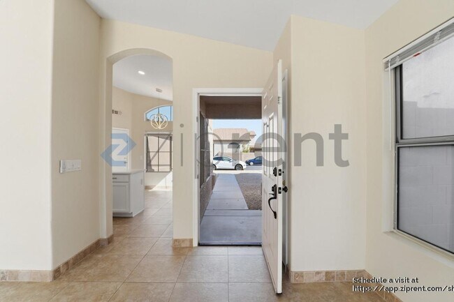 Building Photo - 17216 N Wavyleaf Ave