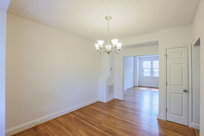 Building Photo - 5662 Kavon Ave