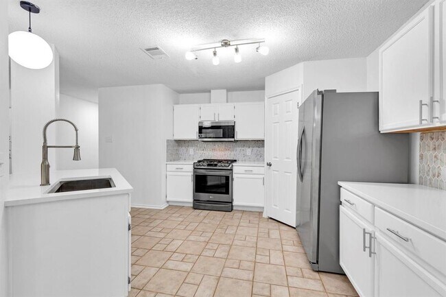 Building Photo - 20820 Jumpers Delight Ln