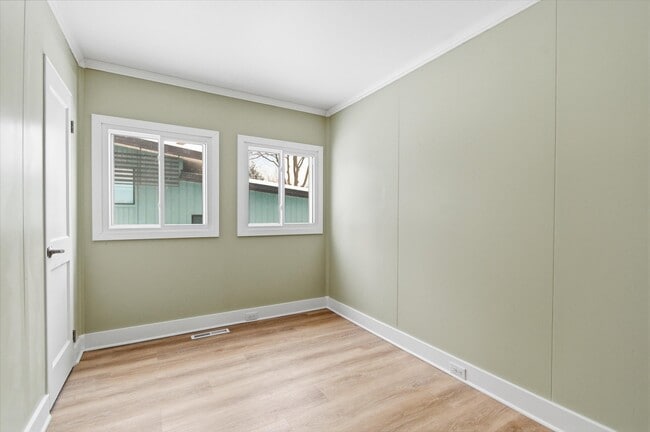 Building Photo - 2029 Ferdon Rd