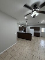 Building Photo - 305 S 25th St