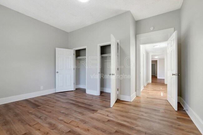 Building Photo - 1705 1/2 Hale Avenue
