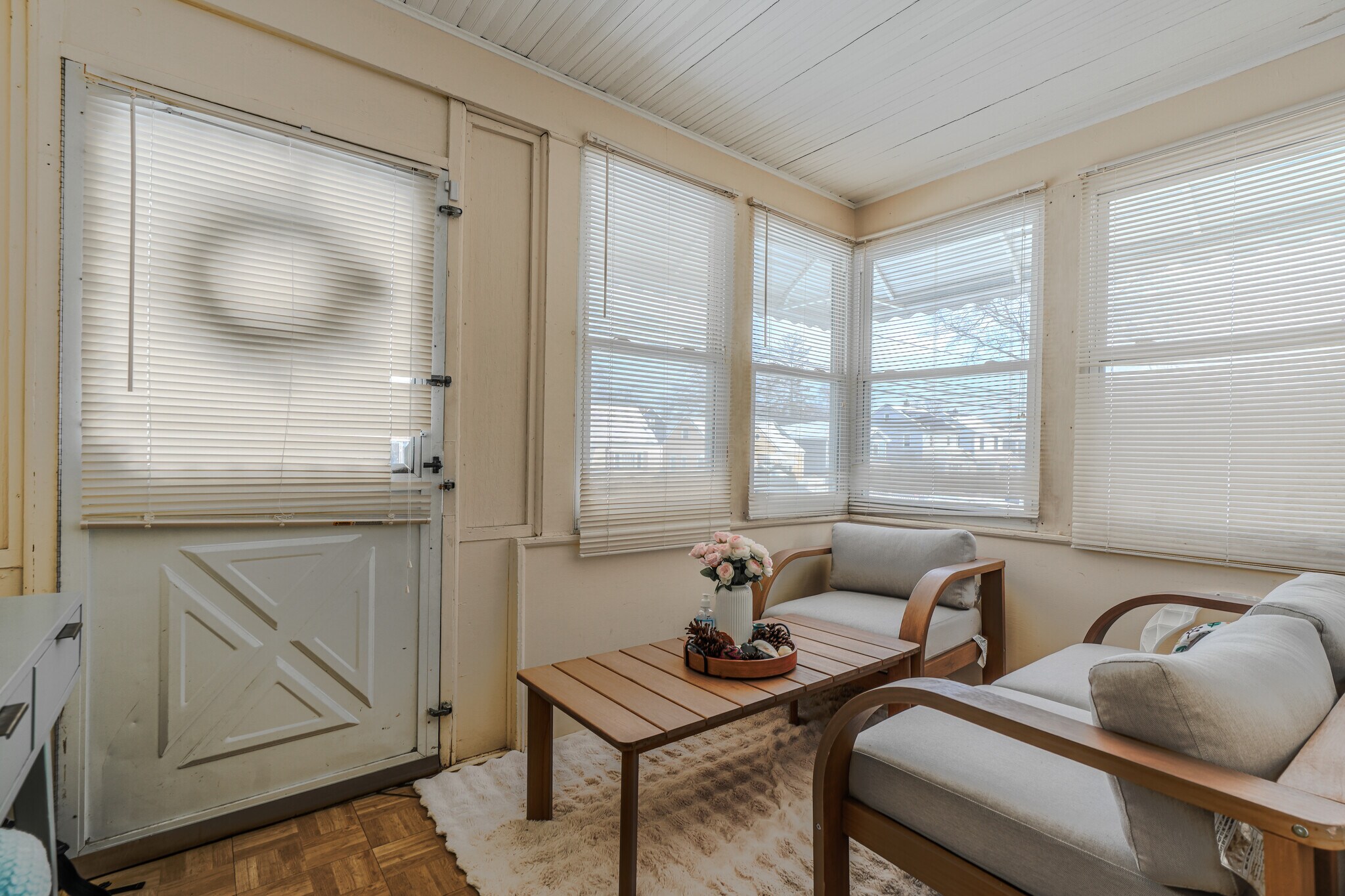 Enclosed Porch - 416 E 6th Ave