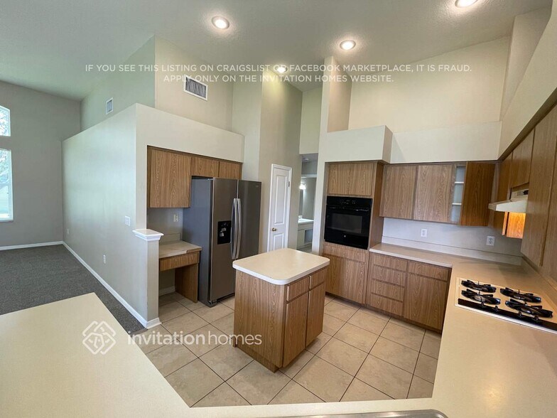 Building Photo - 28416 Openfield Loop