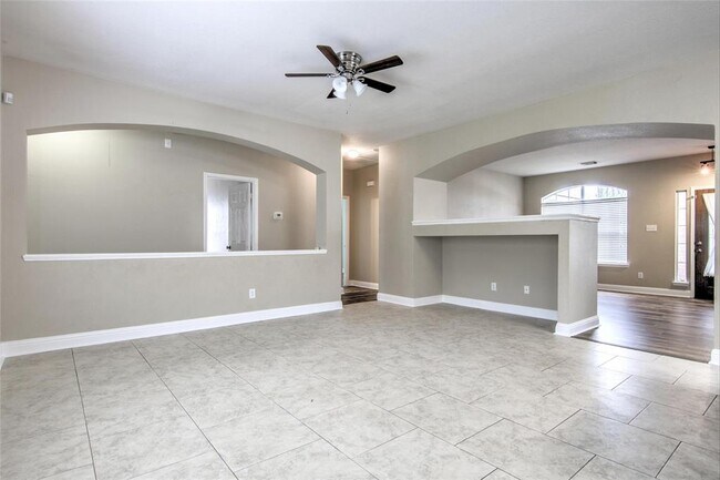 Building Photo - 518 Cedar Branch Dr