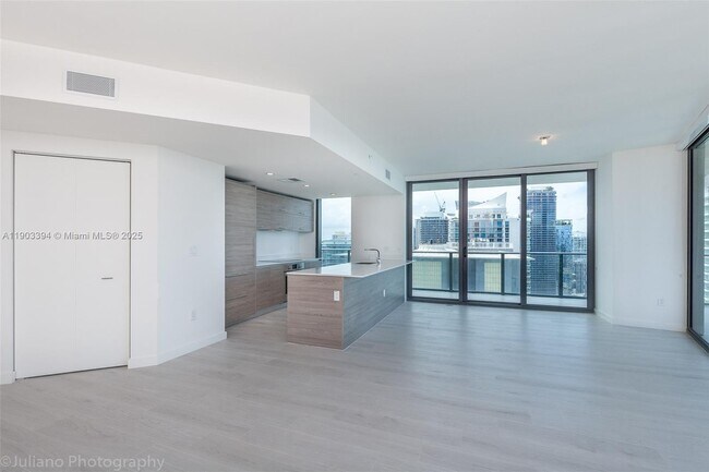 Building Photo - 1300 S Miami Ave