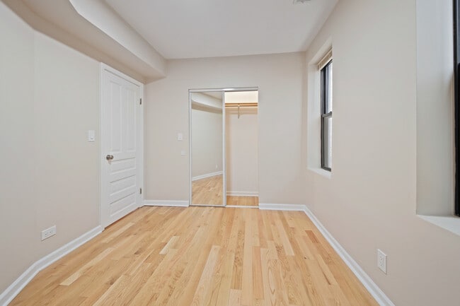 Building Photo - 1620 N Claremont Ave