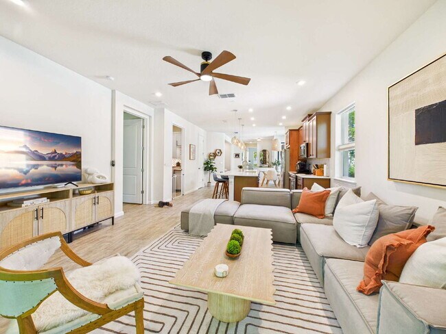 Building Photo - Relax and Unwind in This Beautiful Arboretum Condo Near Downtown Naples – 3-Month Minimum Rental