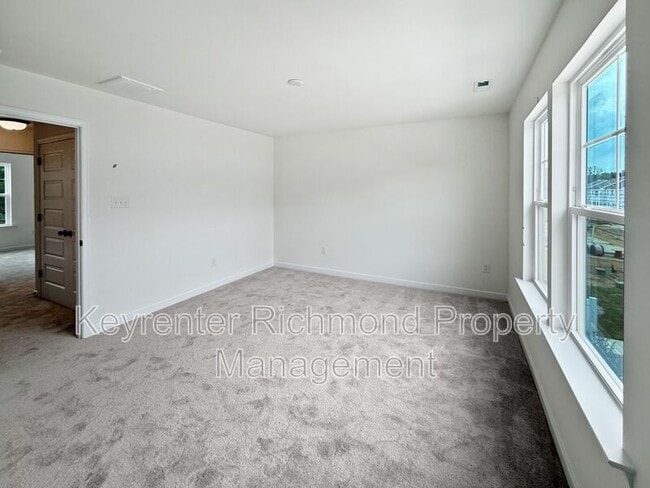 Building Photo - 206 Green Park Rd
