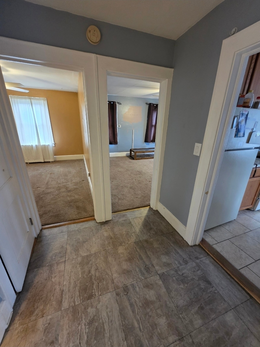 Entry Foyer - 121 4th St