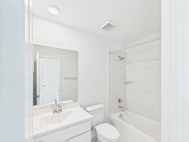 Building Photo - Santa Rita  Beauty