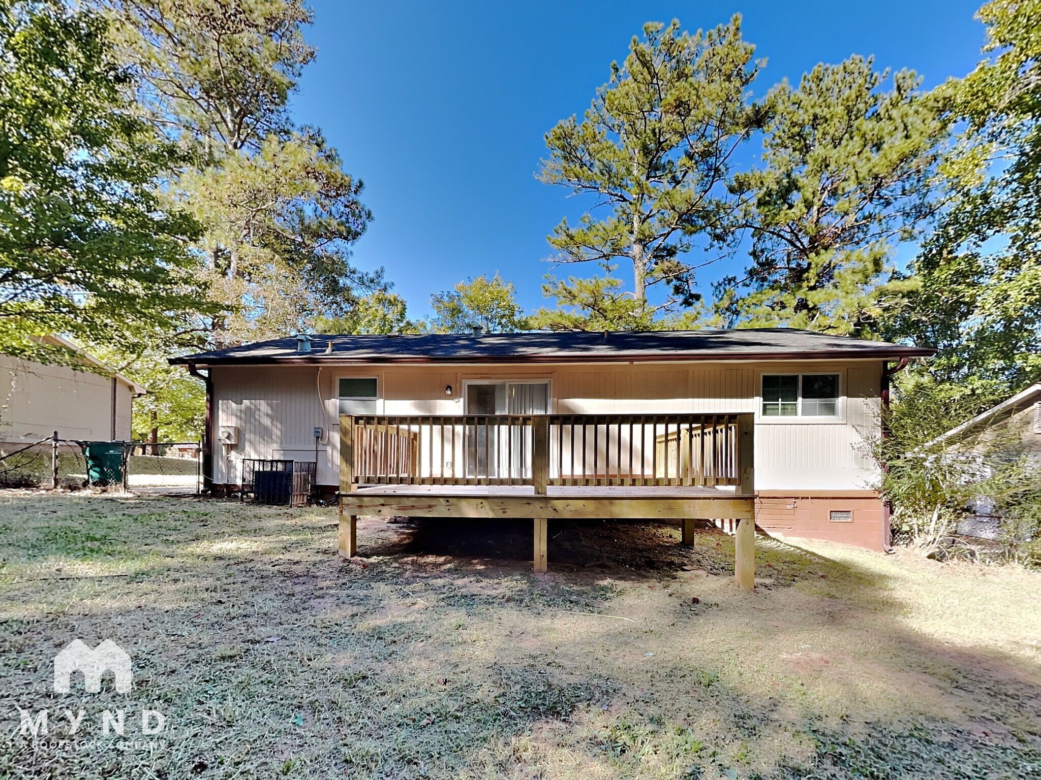 Building Photo - 199 Woodcrest Way