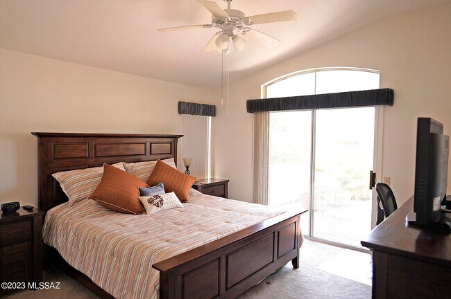 Building Photo - 14269 N Trade Winds Way