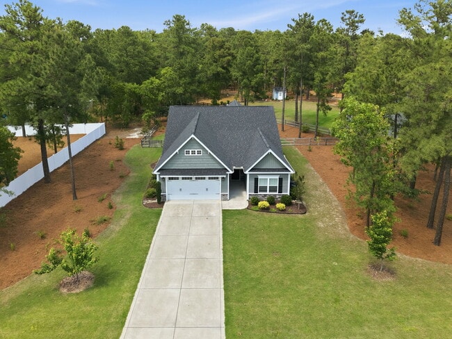 Building Photo - 511 Pondpine Ln