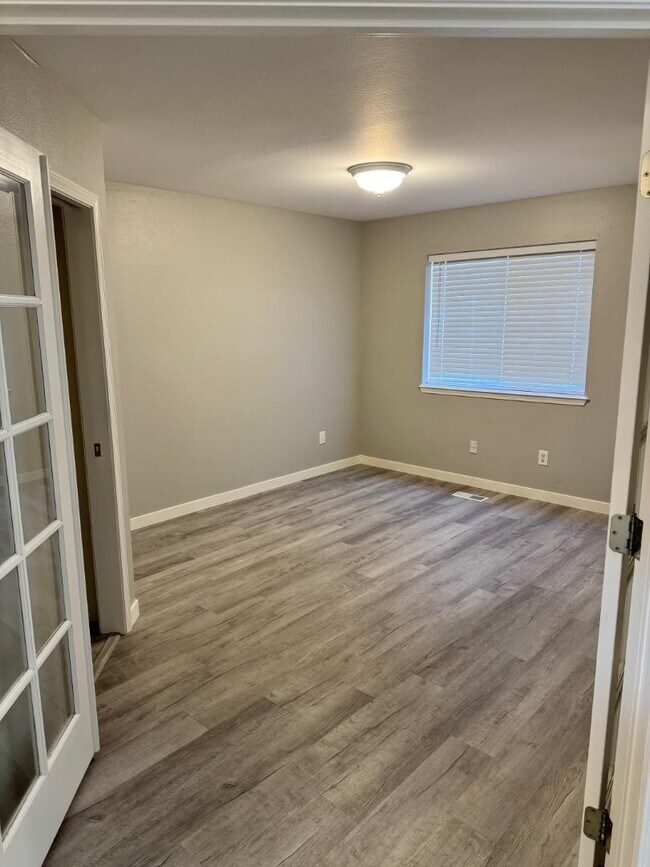 Building Photo - 5561 S Caper Pl