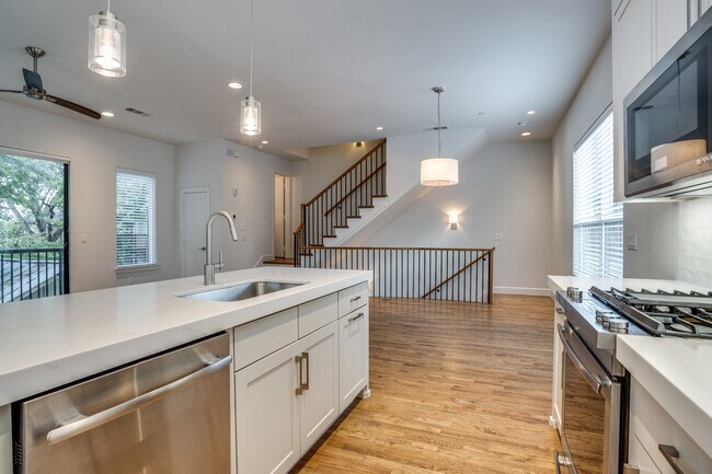 Building Photo - 4032 Herschel Ave