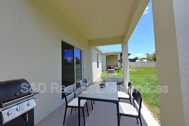 Building Photo - 685 Crown Rose Dr