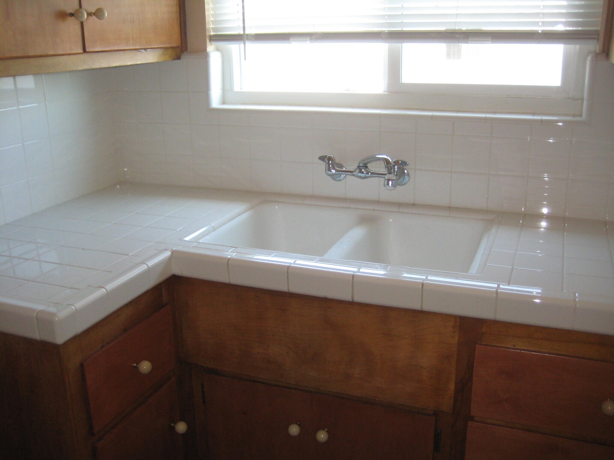 Building Photo - 467 S Downey Rd