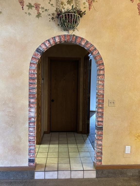 Building Photo - 15370 Tacony Rd