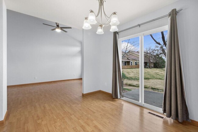 Building Photo - 151 Crabapple Dr