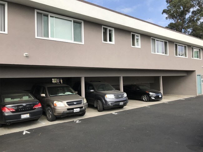 Building Photo - 6509 Seville Rd
