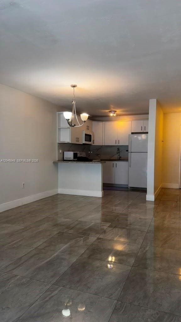 Building Photo - 145 SW 30th Ct