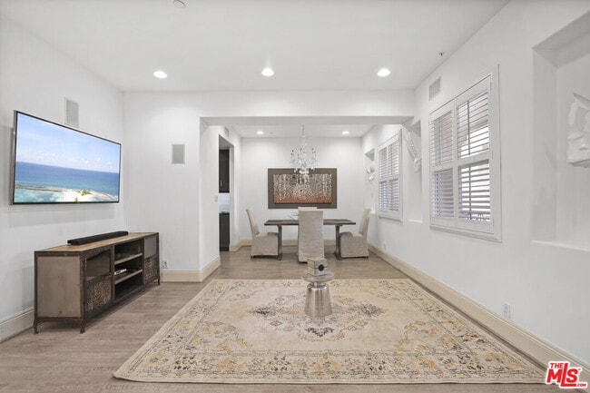 Building Photo - 16123 W Sunset Blvd