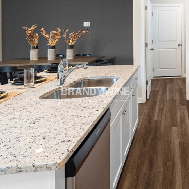 Building Photo - 648 Friesland Dr