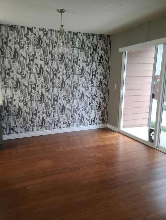 Building Photo - 17430 Ambaum Blvd S