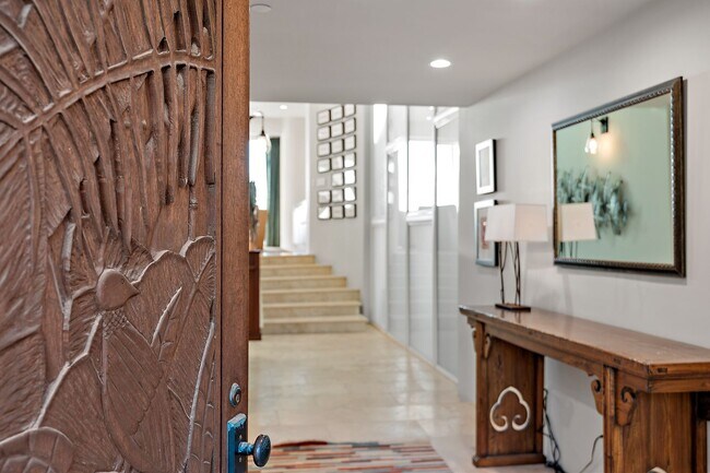 Building Photo - GORGEOUS CUSTOM BEACH HOME - Solimar Beach...