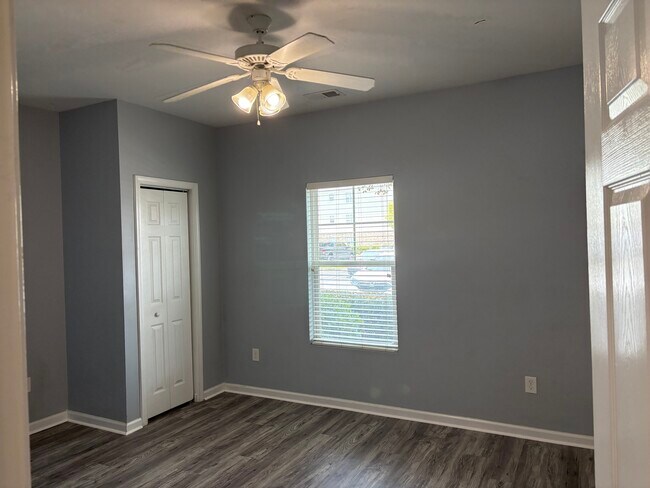 Building Photo - 374 Kiskadee Loop