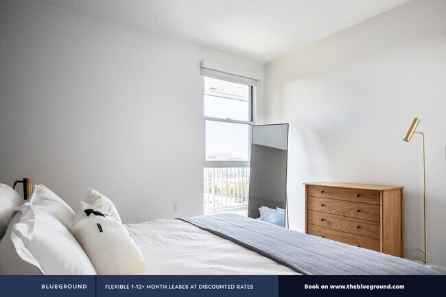 Building Photo - Domain Weho, 7141 Santa Monica Blvd