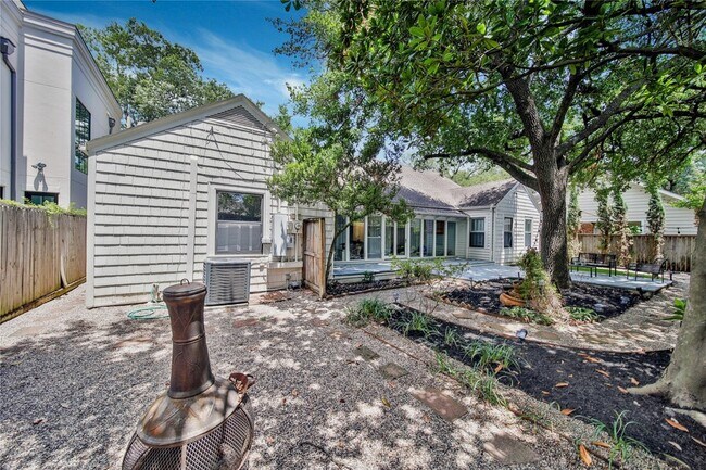 Building Photo - 2223 Dryden Rd