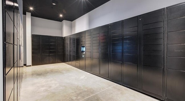 Building Photo - 434 N Orange Ave