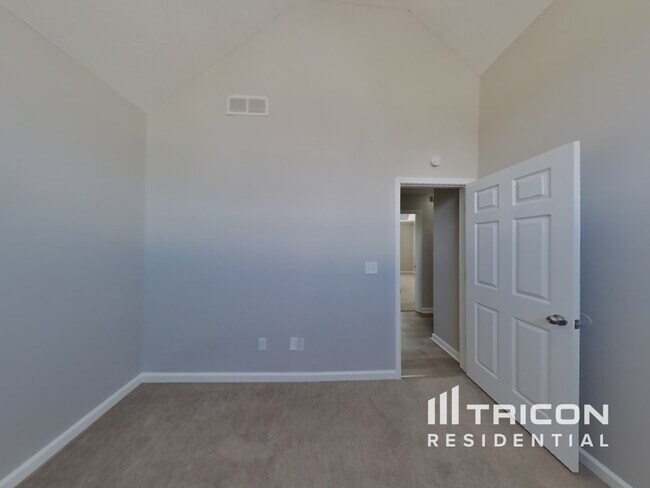 Building Photo - 1162 St Phillips Ct