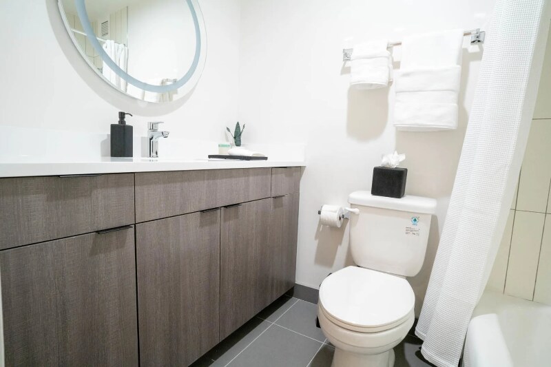 Building Photo - 29 E Chestnut St